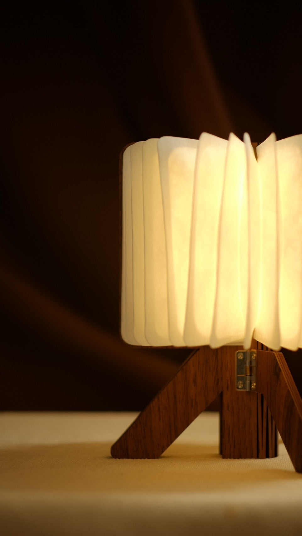 "R-shaped Home Ambient Light - Wholesale Discounts Available! Explore our Foldable Magnetic LED Book Lamp with USB Charging and Long-lasting Battery